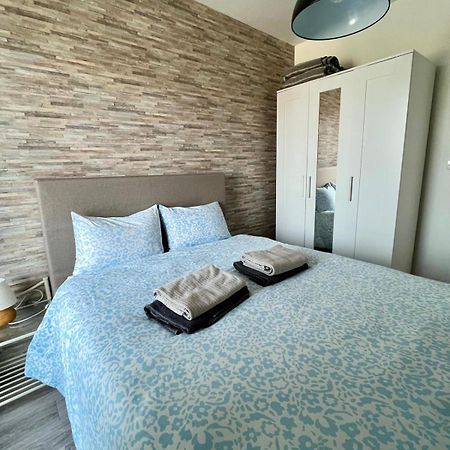Appartement Vue Mer Et Marina, Loggia - Parking Курсел-сюр-Мер Екстериор снимка