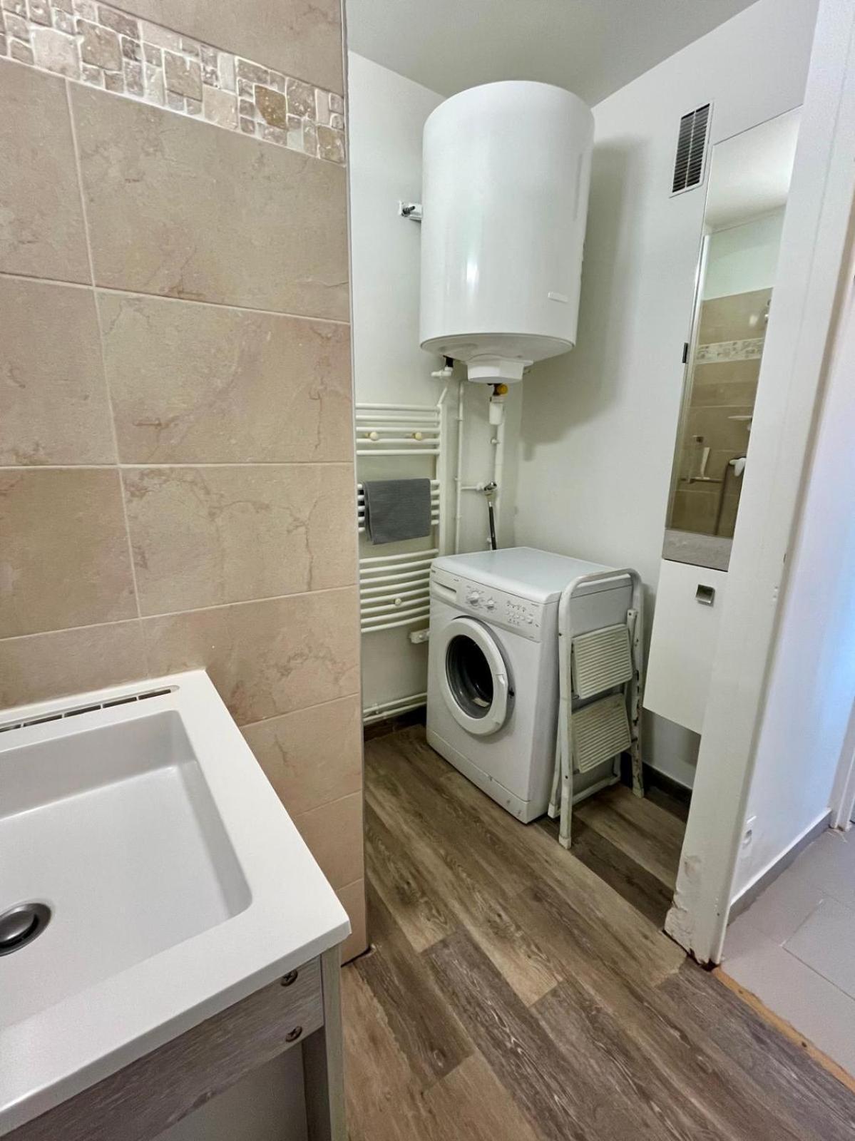 Appartement Vue Mer Et Marina, Loggia - Parking Курсел-сюр-Мер Екстериор снимка